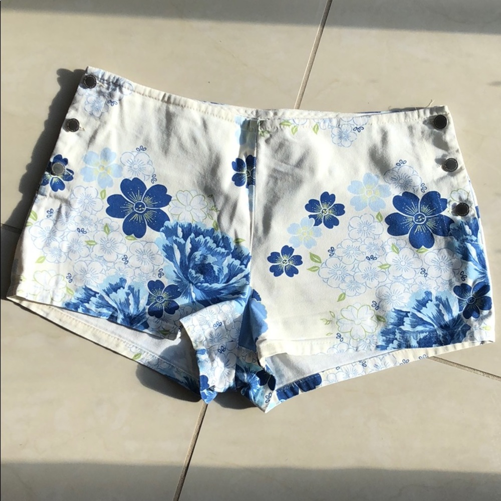 High-Waisted Shorts size 4